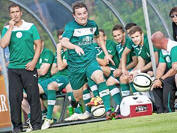 Trainer Detlef Hugel (l.) verfügt über einen starken Kader - und könnte mit seinem Team in der Landesliga eine gute Rolle spielen. Foto: A. Muck