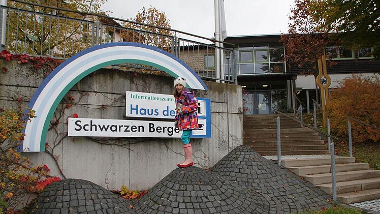 Haus der Schwarzen Berge: Die Junior Ranger machen einen Ausflug in die Pilze. Foto: Ulrike Müller
