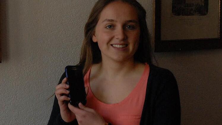 Lolita G. ist glücklich, dass sie ihr Smartphone wieder hat. Foto: privat