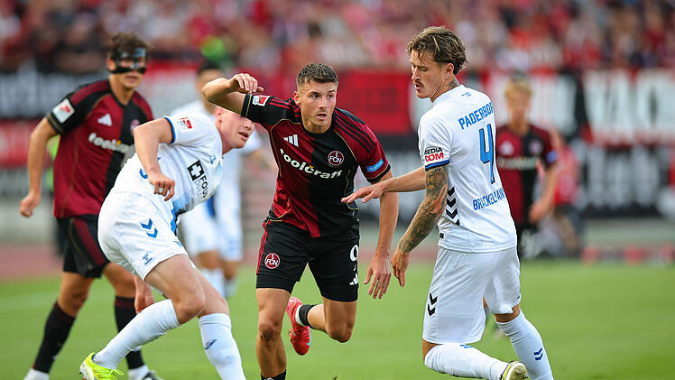 1. FC N&uuml;rnberg und SC Paderborn 07 teilen sich die Punkte