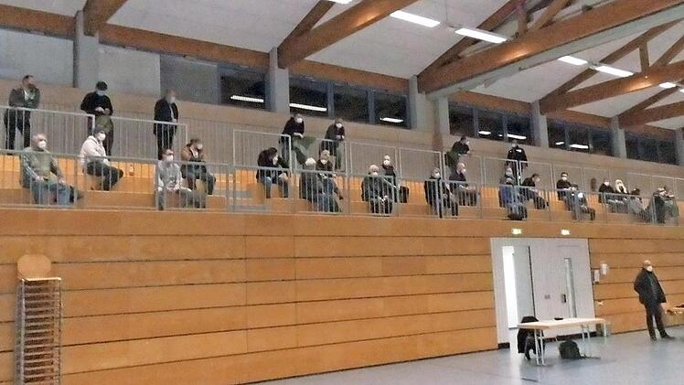 Zur Sitzung des Gemeinderats waren zahlreiche Zuschauer erschienen.