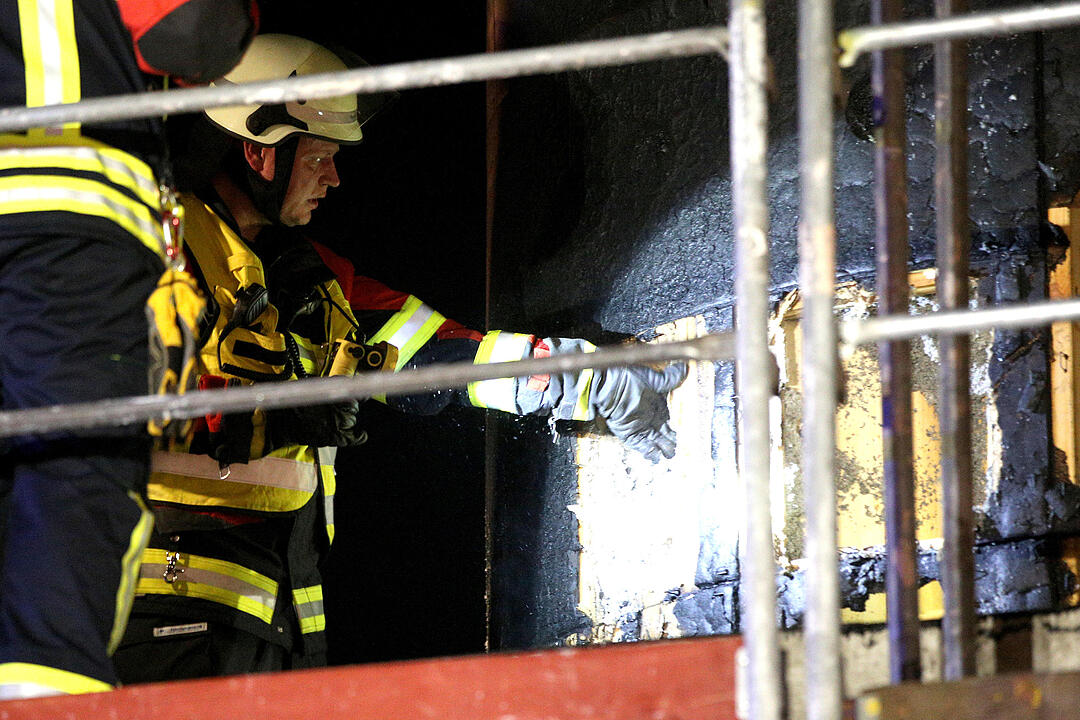 Im Bau befindliches Blockheizkraftwerk fängt Feuer