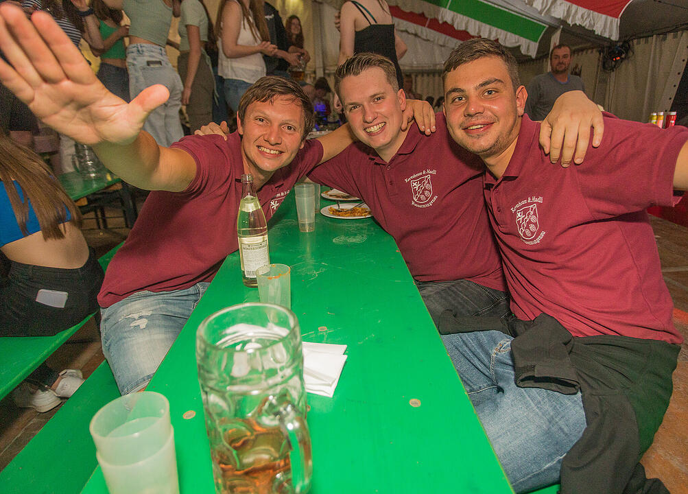 Die Cover- und Partyband "Tasty 7" spielten am Samstag.