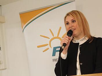 Regina Enz sorgt mit ihrer Entscheidung für reichlich Wirbel. Mit der Jungen Liste schaffte es die junge Politikerin in den Stadtrat. Nun will sie sich der CSU anschließen. Foto: Archiv/Christian Enz