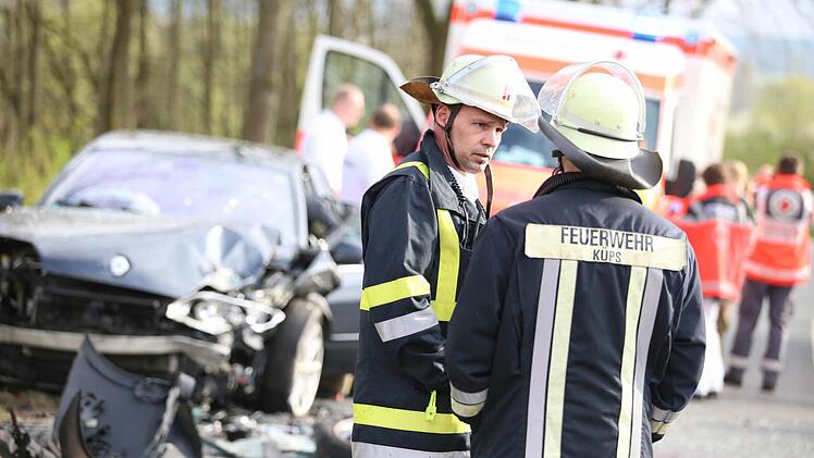 Wehrmänner aus Küps und Schmölz sicherten die Stelle.