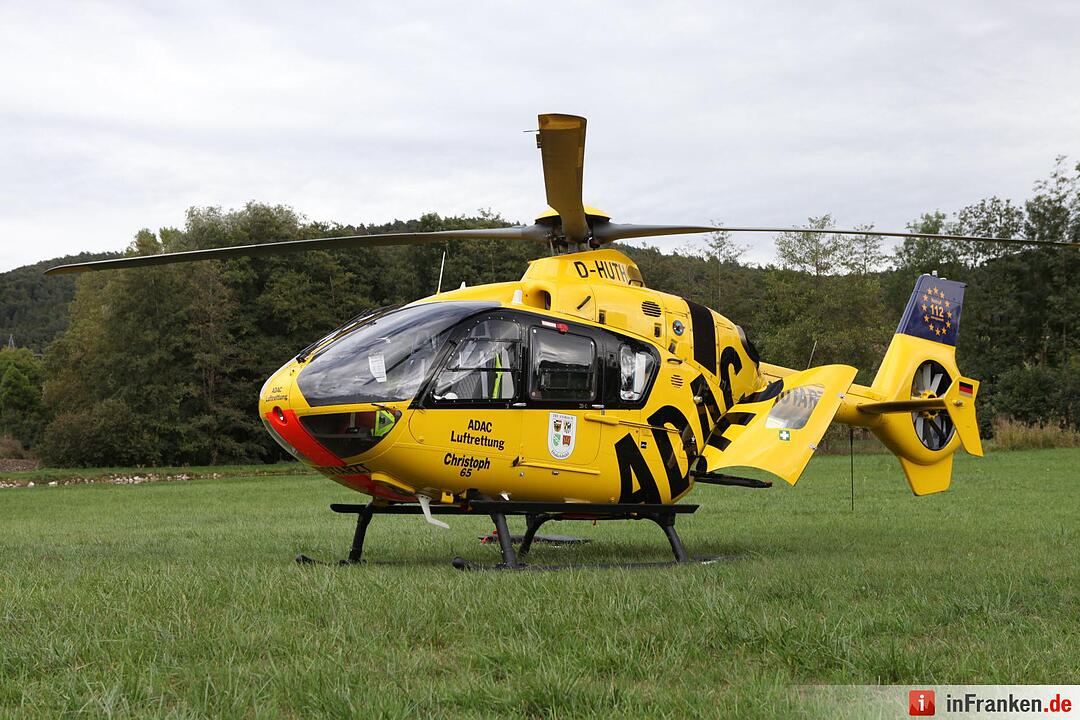 Pkw landet bei Kemmathen auf dem Dach