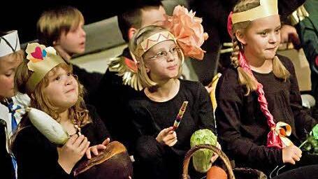 Die Schüler spielten auch Szenen eines russischen Jahrmarkts.