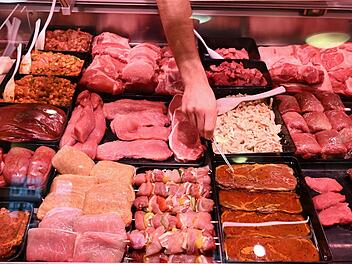 Fleisch-Problem trifft Millionen Kunden - Superm&auml;rkte schlagen Alarm