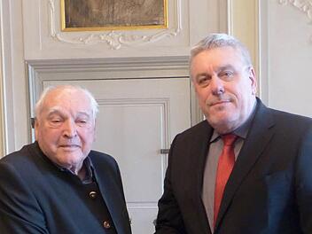 Otto Waldrich (links) und OB Norbert TessmerFoto: privat