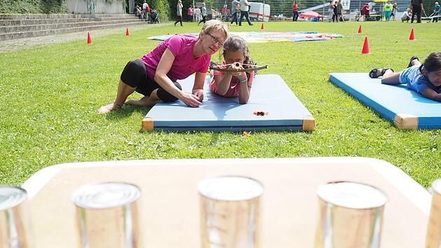 Beim Pfadfinder Stamm K&ouml;nig Artus wird auch dieses Jahr Bogenschie&szlig;en, aber auch Stockbrot, Brandstempel und Hufeisenwerfen angeboten. Das war aber noch lange nicht alles, was Kinder an diesem Tag ausprobieren k&ouml;nnen. Archiv/Marian Hamacher