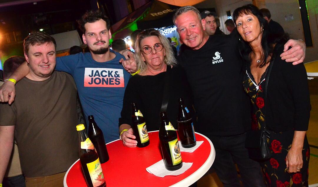 Mit ALLSTAR live auf der B&uuml;hne und Ph&auml;t J&auml;nnys H&ouml;use als Vorband!