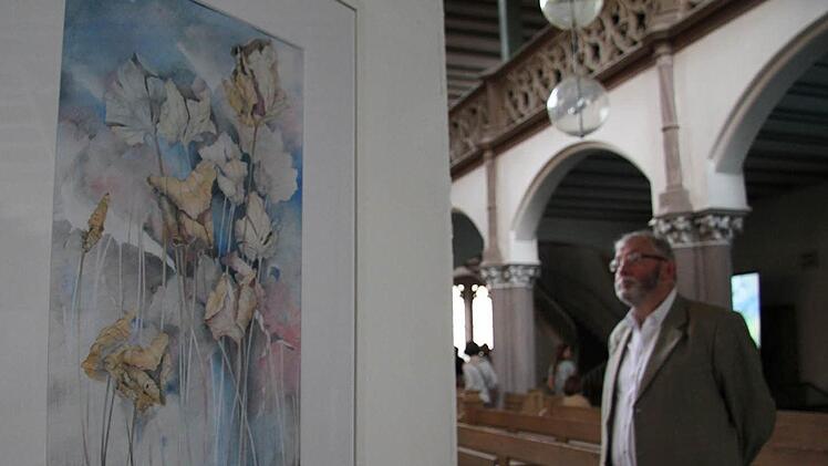Zur Orgelmusik von Ingo Hahn wurden die Kunstwerke präsentiert. Foto: Sonja Adam