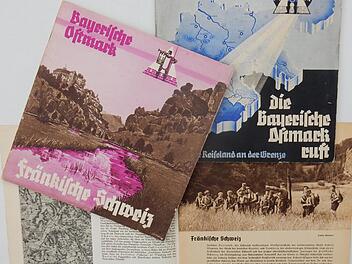 Propaganda-Prospekte aus der bayerischen Ostmark warben für einen Wanderurlaub in der Fränkische Schweiz.  Repro: Reinhard LÖwisch