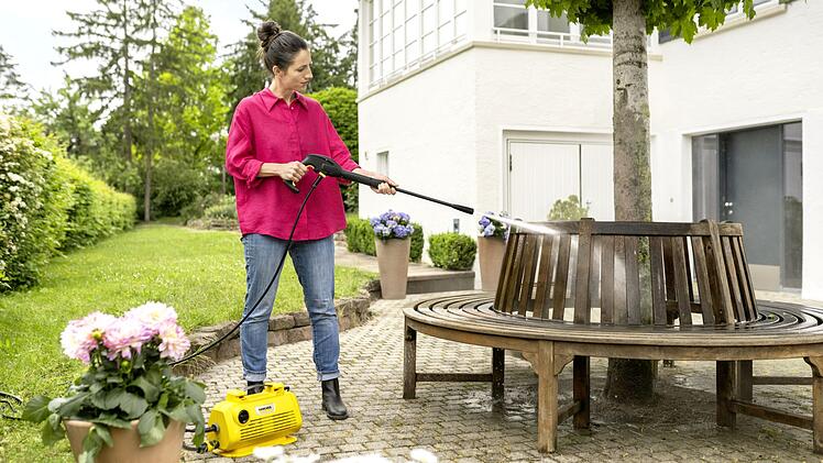 Garten, Gartenarbeit, Rasen, Wiese, Pflege, Werkzeuge, Natur, Angebote, Hochdruckreiniger, Reiniger, Kaercher, Kärcher