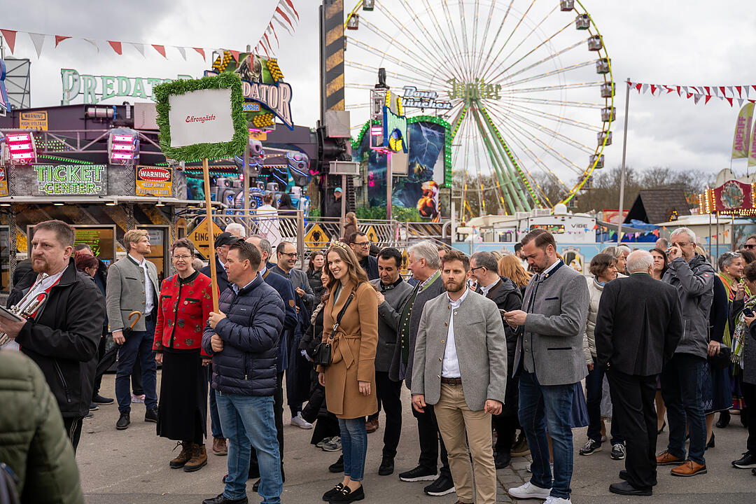 Mehr als 150 Buden und Attraktionen!