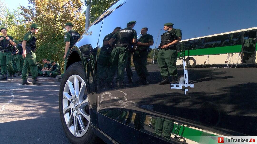 Heckenschütze feuert auf fahrende Autos bei Schnaittach