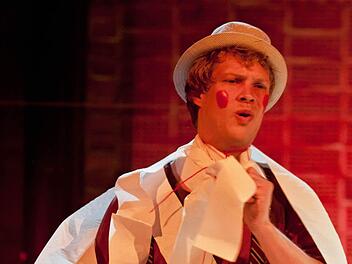 Oliver Baesler bei der ersten Veranstaltung der Reihe "Freistaat Coburg" im Theater in der Reithalle.Fotos. Jochen Bergerg