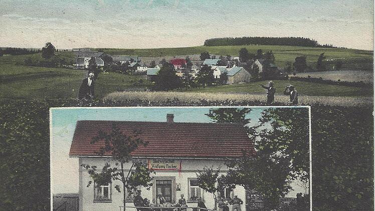 Das Foto ist etwa 100 Jahre alt und zeigt den idyllischen Ort Römersreuth, vorne die frühere Gaststätte Fischer. Foto: privat