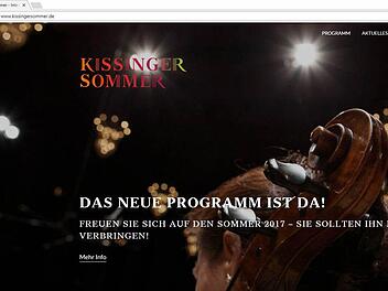Die neue Homepage ist mit Aufnahmen von Künstlern und stimmungsvollen Bildern aus dem Regentenbau unterlegt. Screenshot: Stadt Bad Kissingen