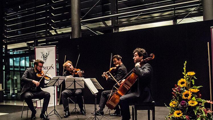 Saison-Auftakt beim Coburger "Verein": Impressionen vom Konzert des Goldmund QuartettsFoto: Jochen Berger