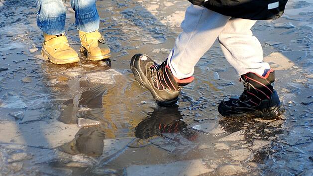 Eis, Eis einbrechen, Kinder, See, gefroren