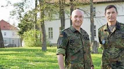 Brigadegeneral Gert-Johannes Hagemann und Oberst Hans Sahm
