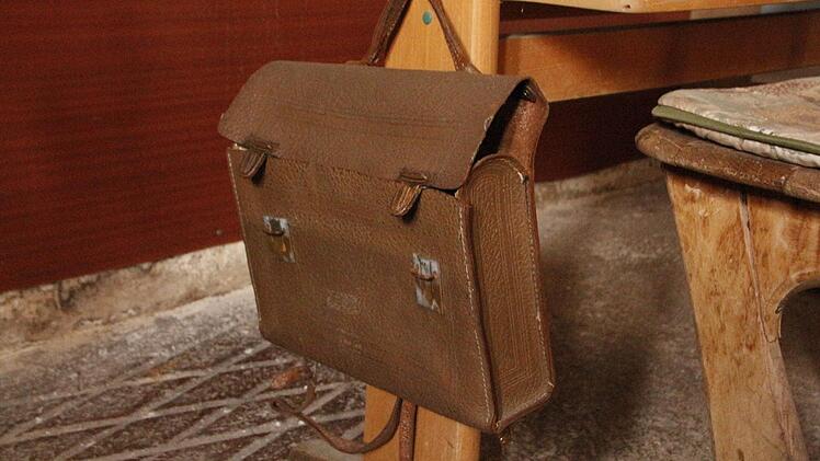 Der Schulranzen von Häfners Frau Marianne Foto: Josef Hofbauer