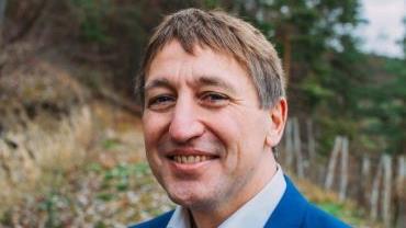 Bürgermeisterkandidat Rainer Morper will die Leerstände im Ort durch seniorengerechte Wohnungen ersetzen und die öffentliche Anbindung Ramsthals verbessern. Bei der Nominierungsversammlung erhielt er breite Unterstützung für seine Kandidatur 2020.Stefanie Büttner