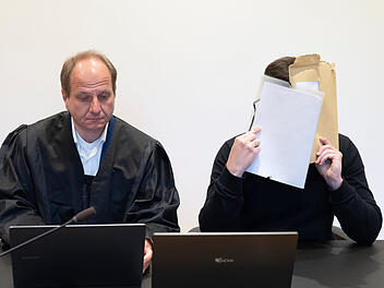 Schüler heimlich in der Umkleide gefilmt