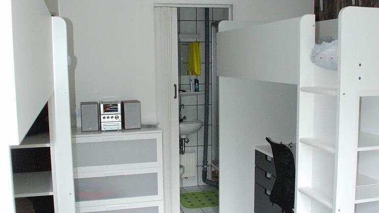 Das Zimmer der beiden. Ihre Möbel durften sie sich bei Ikea selbst zusammenstellen.