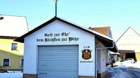 Das alte Feuerwehrgerätehaus könnte als Dorfgemeinschaftshaus Verwendung finden.