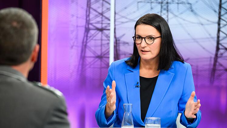 Irene Mihalic (Bündnis 90/Die Grünen) warf der Regierung vor, mit den "Perspektiven der Menschen" zu spielen.
