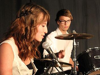 Die Formation "Accoustic Feedback" bei ihrem Auftritt Fotos: fra-press