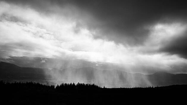 Bereits am Freitag wird das Wetter ungem&uuml;tlich. Symbolfoto: Unsplash / pixabay