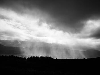Bereits am Freitag wird das Wetter ungem&uuml;tlich. Symbolfoto: Unsplash / pixabay