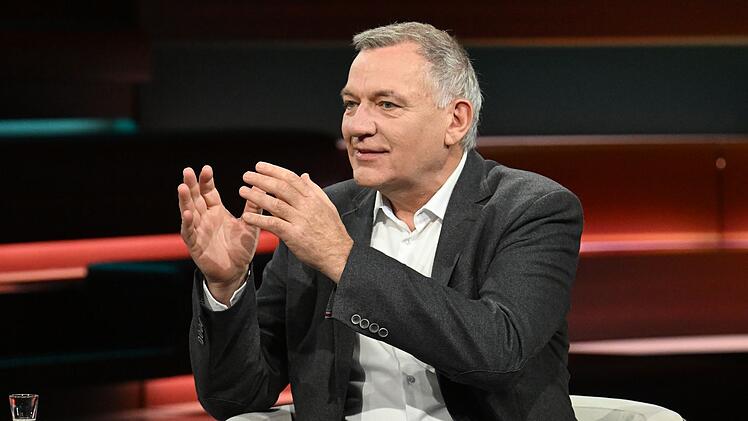 In einem potenziellen Krieg f&uuml;r Deutschland zur Waffe zu greifen, kommt f&uuml;r Jan van Aken derzeit nicht infrage.