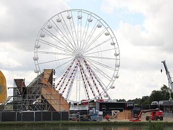 Herzogenaurach: Mann (31) st&uuml;rzt aus Riesenrad und stirbt - T&Uuml;V-Mitarbeiter kommt mit Bew&auml;hrungsstrafe davon
