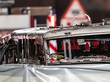 Linienbus ausgebrannt - Tote und Verletzte in der Schweiz