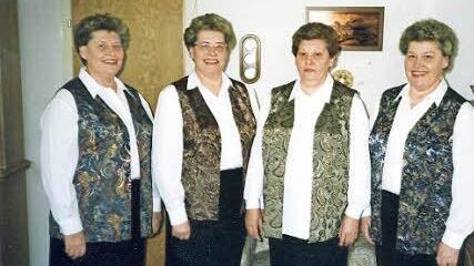 Den 60. Geburtstag haben die Küpser Vierlinge 1995 noch alle miteinander gefeiert (von links): Erika, Marga, Henny und Marianne.