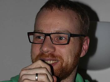 Mit seinem offenen Bekenntnis zu seiner Vergangenheit und der Schilderung seiner "krassen Glaubenserfahrung" fand Johannes Kneifel großes Interesse bei der " "ich glaub's"-Veranstaltung in Ebern. Am Donnerstagvormittag war er auch bei den Schülern der Mittelschule zu Gast. Foto: privat