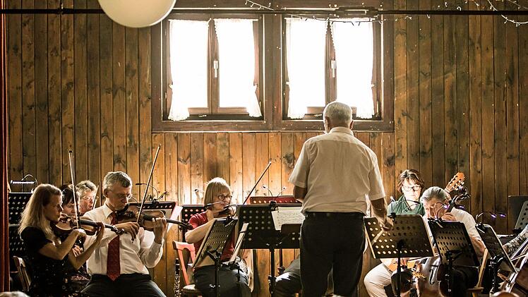 Impressionen von der Kaffeehausmusik mit dem Musizierkreis Neustadt in MeilschnitzFoto: Jochen Berger