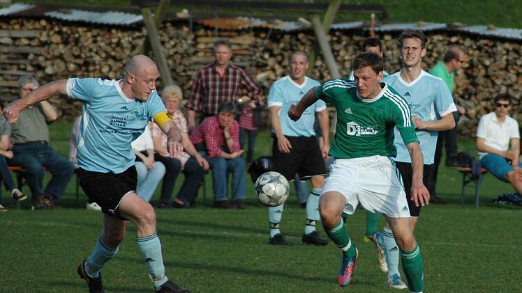 Endlich einmal vor den Gochsheimern am Ball: Philipp Dorn. Foto: Sebastian Schmitt