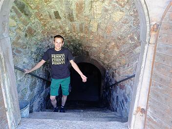 Dem historischen Standort mit dem alten Kellergewölbe aus dem Jahr 1553 will die Genussbrennerei Lutz in Windheim die Treue halten. Foto: Schaar