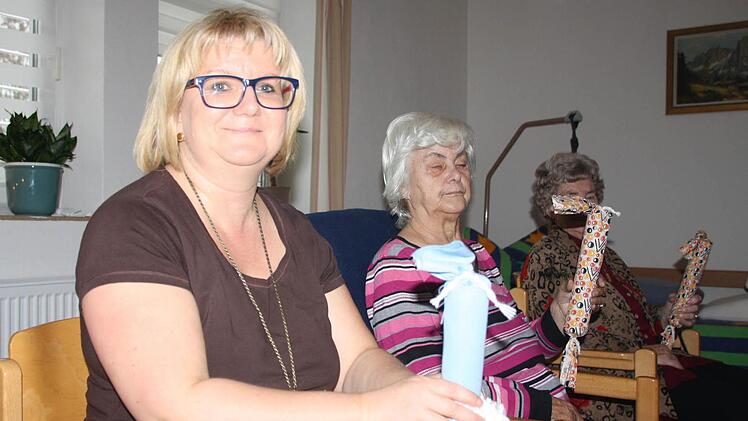 Anja Hugo bringt die Senioren in Bewegung. Foto: Ralf Ruppert