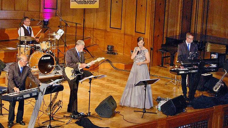 Ein Ereignis ersten Ranges war das Tanzturnier im Regentenbau. Foto: Sigismund von Dobschütz
