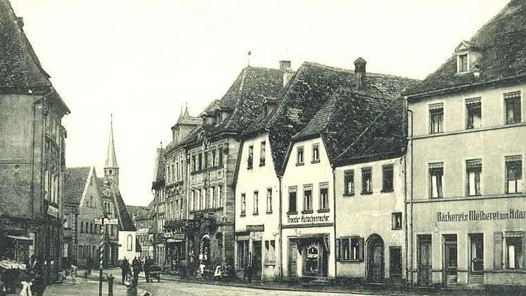 Forchheim sah früher ganz anders aus - wie hier auf der alten Postkarte zu erkennen.  Repro: Josef Hofbauer