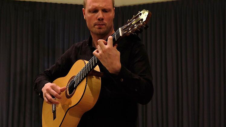 Eröffnungskonzert beim 44. Internationale Schweinfurter Seminar für Mandoline, Gitarre und Kammermusik Foto: Gerd Schaar