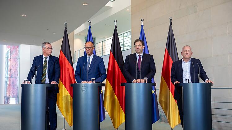 Stahlgipfel im Kanzleramt