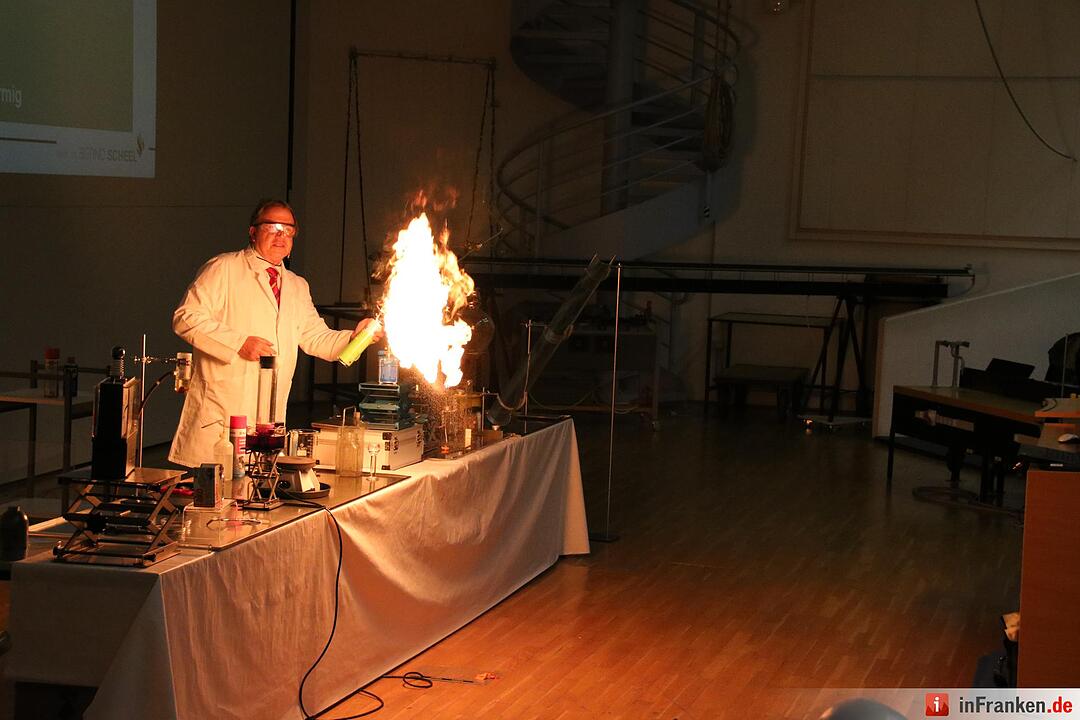 Vortrag Brände und Explosionen an der Uni Bayreuth