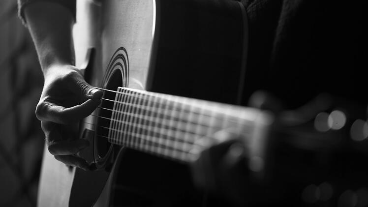 Gitarre schwarz-wei&szlig;